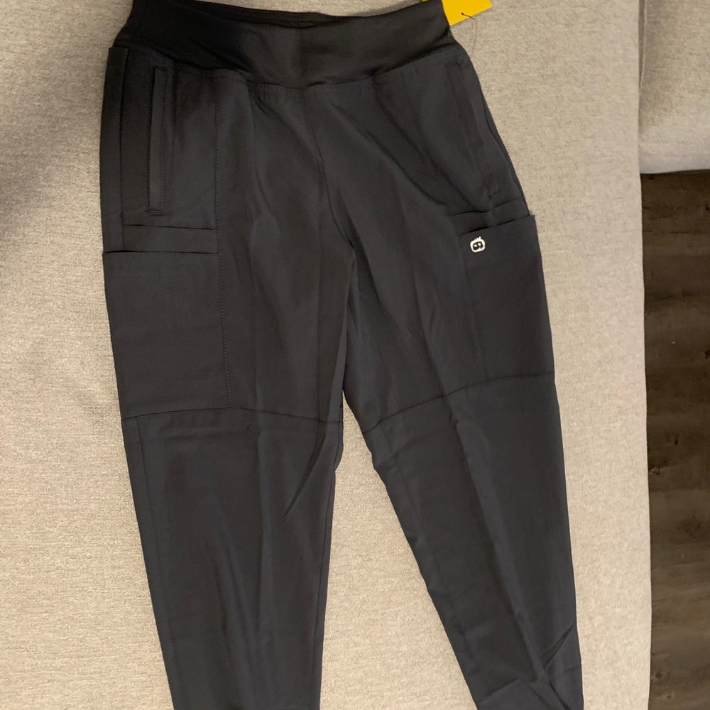 Wonderwink jogger style scrub pants